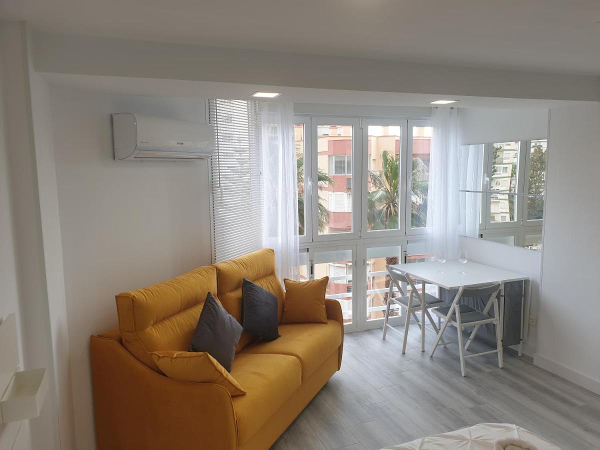 Estudio Amalfi Torre Del Mar Ngoại thất bức ảnh