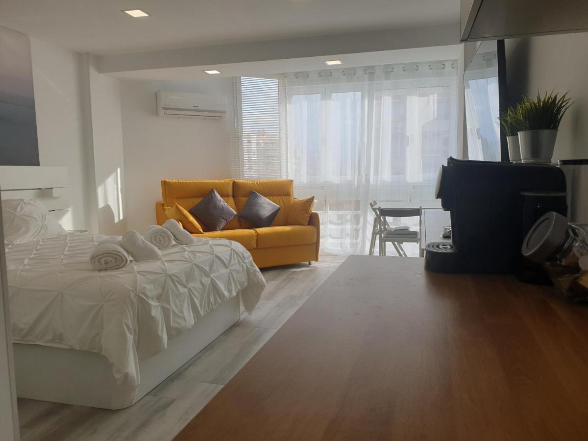 Estudio Amalfi Torre Del Mar Ngoại thất bức ảnh